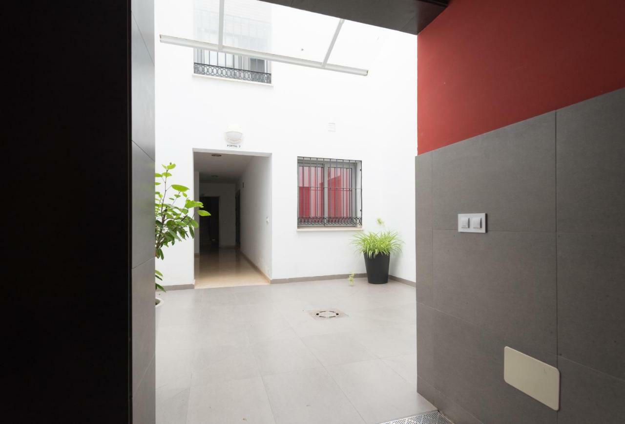 Homely Malaga Plaza Montano מראה חיצוני תמונה